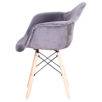 Nádherné kreslo DAREL TYP 3 pôsobí veľmi elegantne a luxusne. Rozmery kresla sú (ŠxHxV): 61x62x81 cm. Výška sedu je 45 cm a hĺbka sedu je 45 cm. Kreslo je čalúnené kvalitnou látkou Velvet, ktorá je v krásnych odtieňoch sivohnedej Taupe farby. Stabilitu držia pevné drevené nohy vo farbe buku.…