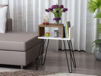KRISTA - Moderný príručný stolík pre vašu obývaciu izbuPredstavujeme vám KRISTA - elegantný a praktický príručný stolík, ktorý je navrhnutý tak, aby doplnil vašu obývaciu izbu o moderný a štýlový prvok. Tento stolík kombinuje kvalitný LTD materiál a kov, čo mu dodáva robustný a zároveň sofistikovaný vzhľad.Typ tovaru: Príručný stolíkMateriál: LTD a kovRozmer: 45 x 63.1 x 25 cmFarba: BielaTvar: ObdĺžnikovýHrúbka materiálu: 18 mmDodatočné informácie: Dodávame v demonteStolík KRISTA sa pýši svojim čistým bielym dizajnom a obdĺžnikovým tvarom, ktorý je nielen praktický, ale aj esteticky príťažlivý. Kombinácia LTD materiálu s hrúbkou 18 mm a kovu zaisťuje pevnosť a dlhú životnosť tohto stolíka.Objednajte si príručný stolík KRISTA ešte dnes a obohaťte svoju obývačku o štýlový a funkčný nábytok. Dodávame v demonte, čo umožňuje jednoduchú prepravu a jednoduchú montáž.