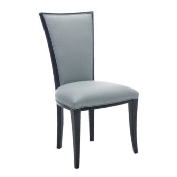 Jedálenská stolička KRZESLO VI dýcha eleganciou, moderným dizajnom a nevšedným vzhľadom, ktorý si získa Váš obdiv. Svojím nežným a uhladeným dizajnom pôsobí príjemne a nádherne zútulňuje interiér. Jej telo vo farbe sivá (A6 54) stojí na čiernych nožičkách. Jej rozmery sú (ŠxHxV): 50x55x98 cm, výška…