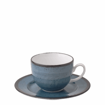 Spestrite si servírovanie kávy výnimočným porcelánom. Napríklad aj touto farebnou podšálkou z línie Hotel Inn Chic color s ručne maľovanými stenami. Každý kus je originál, ktorý aj všedný stereotyp pri káve premení na nenapodobiteľný zážitok.