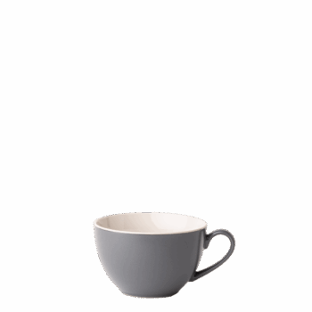 V živote plnom povinností je dôležité nájsť si čas pre seba a doslova vypnúť mozog. K takémuto relaxu sa skvelo hodí keramická šálka z kolekcie Elements East grey. Jej farebné prevedenie prinesie pokoj vašej duši a vy si tak môžete bezstarostne vychutnať voňavú rannú kávičku. Súčasťou setu je aj podšálka, ktorá vám okrem príjemného vzhľadu zabezpečí aj čistý stôl. Set obsahuje: 4x Kávová šálka 220 ml 4x Kávová podšálka 15,5 cm