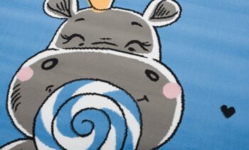 Koberec do detskej izby s hrošíkom Šírka: 160 cm | Dĺžka: 220 cm