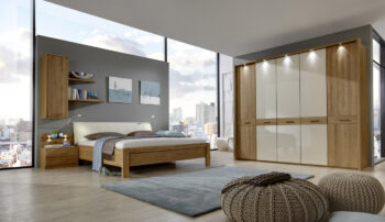 Komoda IBIZA 421 419 už na prvý pohľad dýcha luxusom a štýlom. Komoda je vyrobená z čiastočného dubového masívu.Rozmery š/v/h  125/89/37 cm.Luxusný masívny nábytok Ibiza naplní aj tie najvyššie očakávania. Nemecká výroba je zárukou kvality. Možnosť objednať aj v jelšovom čiastočnom masíve, cena na požiadanie.