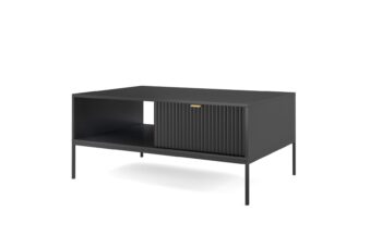 Dizajnový sektor NEW dodá Vašej obývacej miestnosti štýl. Pri sektore NEW sú použité najnovšie trendy v dizajne nábytku a kvalitný materiál. Korpus je vyrobený z 16mm LTD odolnej voči poškriabaniu, na dvierkach je použitá 18mm MDF riflovaná doska a úchyty sú hliníkové v zlatom farebnom prevedení. Všetky hrany sektoru NEW sú chránené ABS páskou.Konferenčný stolík L104 má moderný dizajn, ktorý Vás zaujme na prvý pohľad. Stolík má jednu zásuvku, kde si môžete odložiť veci, ktoré nechcete aby Vám bolo vidno a zároveň má otvorený priestor, kde si môžete odložiť svoje dekorácie. Materiál: 16mm LTD, ABS hrany, hliníkové zlaté úchyty, 18mm MDF riflovaná doska na dvierkachRozmer (ŠxVxH) : 104 x 46 x 68 cmVýška nožičiek: 20 cm Farebné prevedenie : čiernyDodávame v demonte.
