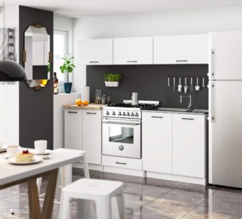 Kuchynská linka EDEN200 Chcete pre svoju kuchyňu dokonalú kombináciu elegancie a funkčnosti? EDEN200 predstavuje modernú a praktickú voľbu pre tých, ktorí hľadajú výnimočné riešenie pre svoj domov.  Typ: Kuchynská linka < li>Materiál: LTD Rozmery: 174 x 200 x 46 cm Farba: Biela Tvar: Obdĺžnikový, rovný Vybavenie: Metalbox Šírka:< /strong> 200 cm Počet políc: 6  EDEN200 je vyrobená z kvalitného materiálu LTD a ponúka šesť políc na optimálne uloženie všetkých vašich kuchynských potrieb. Metalbox zaisťuje ďalší priestor na skladovanie. Biely dizajn tejto linky prináša do vašej kuchyne svieži a moderný vzhľad, ktorý sa ľahko kombinuje s rôznymi dekoračnými štýlmi. Urobte svoju kuchyňu výnimočnú s linkou EDEN200.