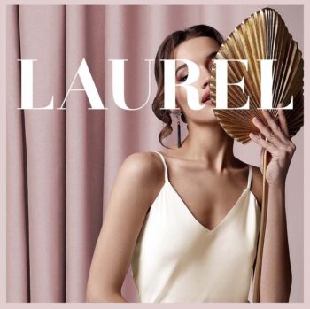 Kvalitný tmavo modrý zatemňujúci záves na kruhy 140 x 280 cm