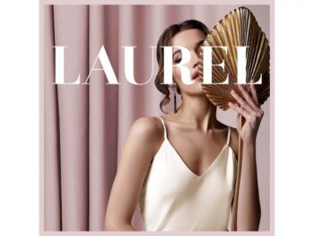 Kvalitný tmavo zelený zatemňujúci záves na kruhy 140 x 280 cm