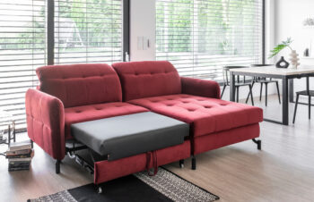 Jednoduchý štýl krásnej rohovej sedačky s rozkladom a úložným priestorom LANTE P dokonale dopĺňa elegantné prešívanie sedacej, opierkovej časti aj opierok rúk. Premeňte srdce Vášho domova na priestor, ktorý v sebe ukrýva nezameniteľný charakter, bude pôsobiť vkusne, symetricky a pokojne. Sedačka…