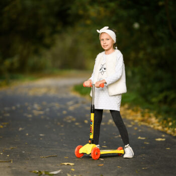 Kolobežka je vyrobená…