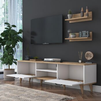 Obývacia stena LATINA – moderná elegancia a praktickosť pre vašu obývaciu izbuObývacia stena LATINA je perfektným riešením pre každú modernú obývaciu izbu. Kombinácia bielej farby a dekoru orecha dodáva interiéru sofistikovaný a útulný vzhľad. S praktickým usporiadaním ponúka dostatok priestoru pre multimediálne zariadenia aj dekorácie.Zostava obsahuje:TV stolík: rozmery 180 x 35 x 48,6 cm – priestranný a stabilný na umiestnenie televízie a multimediálnych zariadení.2 nástenné police: rozmery 60 x 15 x 15 cm – ideálne pre knihy, dekorácie alebo rastliny.Hlavné vlastnosti obývacej steny LATINA:Materiál: melamín a VT laminát – odolný a ľahko udržiavateľný povrch.Rozmery: 48,6 x 180 x 35 cm – kompaktný dizajn vhodný aj do menších priestorov.Farba: elegantná kombinácia bielej a orecha, ktorá oživí každý interiér.Hrúbka materiálu: 18 mm – zaisťuje pevnosť a stabilitu.Možnosť pripevnenia k stene pre vyššiu bezpečnosť a stabilitu.Dodávame v demontovanom stave s podrobným montážnym návodom.Obývacia stena LATINA je navrhnutá s dôrazom na estetiku a funkčnosť. Ponúka dostatok úložného priestoru aj miesta pre vaše obľúbené dekorácie, vďaka čomu bude vaša obývacia izba vždy organizovaná a štýlová.Dodajte svojmu domovu moderný vzhľad s obývacou stenou LATINA – dokonalá kombinácia štýlu a praktickosti!