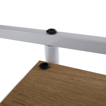 Stojan na kvety Ledor Typ 1 v elegantnej kombinácii bielej farby a dekoru dub sonoma je ideálnym doplnkom pre váš interiér. Tento moderný stojan je navrhnutý tak, aby priniesol do vášho domova štýl a funkčnosť. S výškou 74 cm, šírkou 36 cm a hĺbkou 23,5 cm ponúka dostatok priestoru pre vaše…