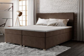 Štýlová a elegantná posteľ LEMOND, patrí medzi moderné manželské postele. Patrí k posteliam typu BOXSPRING. Dizajnovým prvkom je jej čelo, ktoré tiež ochráni vašu stenu pred oderom. Posteľ je čalúnená. Použitá je kvalitná látka COSMIC 800. Súčasťou postele je matrac a rošt, bez topperu. Pre väčší komfort si môžete dokúpiť praktický vrchný krycí matrac TOPPER (viď. doporučené produkty). Rozmery (š,v,h): 170 x 110 x 208 cm. Výška nožičiek: 6 cm. Spacia plocha: 160 x 200 cm. Ďalšie rozmery viď. foto. Maximálna nosnosť postele: 240 kg. V našej ponuke nájdete aj ďalšie prevedenia a rozmery postelí LEMOND. Dodávame v demontovanom stave.