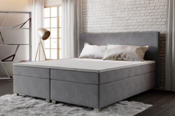 Štýlová a elegantná posteľ LEMOND, patrí medzi moderné manželské postele. Patrí k posteliam typu BOXSPRING. Dizajnovým prvkom je jej čelo, ktoré tiež ochráni vašu stenu pred oderom. Posteľ je čalúnená. Použitá je kvalitná látka COSMIC 160. Súčasťou postele je matrac a rošt, bez topperu. Pre väčší komfort si môžete dokúpiť praktický vrchný krycí matrac TOPPER (viď. doporučené produkty). Rozmery (š,v,h): 190 x 110 x 208 cm. Výška nožičiek: 6 cm. Spacia plocha: 180 x 200 cm. Ďalšie rozmery viď. foto. Maximálna nosnosť postele: 240 kg. V našej ponuke nájdete aj ďalšie prevedenia a rozmery postelí LEMOND. Dodávame v demontovanom stave.