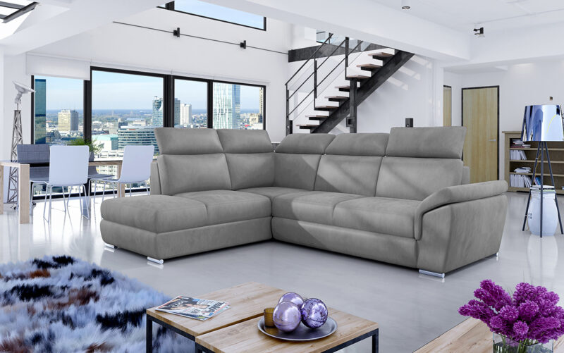 NABBI Leren L rohová sedačka s rozkladom a úložným priestorom svetlosivá (Monolith 84) Rohová rozkladacia sedačka LEREN L so zaujímavým moderným dizajnom je vyrobená v prevedení tvaru písmena L. Disponuje nadčasovými a funkčnými prvkami ako sú nastaviteľné opierky hlavy, pochrómované nízke nožičky, praktický odkladací priestor, v ktorom jednoducho uložíte posteľnú bielizeň, vankúše…