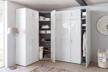 Elegantný nočný stolík so zásuvkami LORIANA doplní každý štýlový a moderný interiér.  Korpus je v nadčasovej bielej farbe, dvierka sú lakované vo vysokom lesku, čo ešte viac podčiarkuje jeho eleganciu. Či už ho využijete ako nočný stolík alebo ako komodu do spálne, bude určite ozdobou každého priestoru. Je vyrobený z kvalitenej LTD dosky, ktorá je nenáročná na udržiavanie. Rukoväte sú plastové v lesklej chrómovej farbe. Rozmery (ŠxVxH): 46 x 58 x 40 cm.Možno ho umiestniť samostatne, alebo aj ako doplnok k jedinečnej rohovej šatníkovej zostave, ktorá Vám poskytne maximálne využitie priestoru a súčasne pôsobí veľmi štýlovo.Dodávame v demonte.