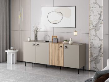 Komoda LUCY – Štýlová a praktická voľba pre vašu obývaciu izbuKomoda LUCY v modernej farbe pieskovca je ideálnym riešením pre tých, ktorí hľadajú elegantný úložný priestor do svojej obývacej izby. Široká konštrukcia a štyri plné dvierka poskytujú dostatok priestoru na organizáciu vecí, zatiaľ čo jej minimalistický dizajn dokonale zapadne do každého interiéru.Hlavné vlastnosti produktu:Typ tovaru: KomodaVhodné do miestnosti: Obývacia izbaMateriál: Melamín, VT laminátRozmery: 75 x 180 x 47 cmFarba: PieskovecVybavenie: Dvierka plnéPočet dvierok: 4Vzhľad: Široká konštrukciaHrúbka materiálu: 18 mmDodatočné informácie: Dodávame v demonteKomoda LUCY je vyrobená z kvalitných materiálov, ktoré zaisťujú jej odolnosť a jednoduchú údržbu. Vďaka svojmu elegantnému vzhľadu a praktickému usporiadaniu sa stane nepostrádateľnou súčasťou vášho domova.
