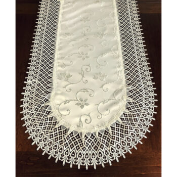 Luxusný béžový oválny obrus s jemnou vyšívkou a krajkou Šírka: 60 cm | Dĺžka: 120 cm