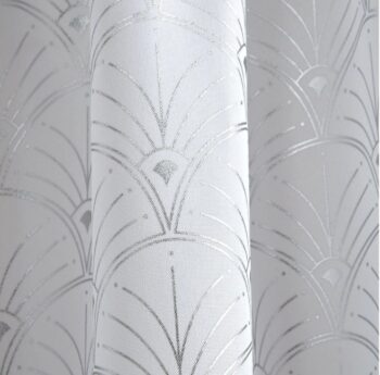 Luxusný biely záves so strieborným vzorom 140x250 cm
