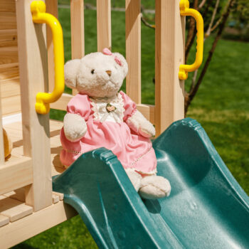 Plyšový medveď Maden Girl Typ 1 je ideálnym spoločníkom pre deti aj dospelých, ktorí milujú mäkké a príjemné hračky. Tento roztomilý medvedík v smotanovo-ružovej farbe je vyrobený z kvalitnej bavlny, čo zaručuje jeho jemnosť a odolnosť. S výškou 45 cm sa stane výrazným doplnkom každej detskej…