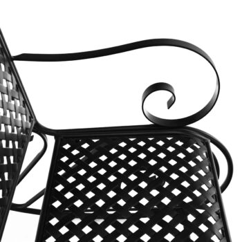 Predstavujeme vám záhradnú hojdaciu lavičku Magina v elegantnej čiernej farbe, ktorá sa stane skvelým doplnkom vašej záhrady. Táto moderná lavička je navrhnutá tak, aby poskytovala pohodlie a štýl pre dvoch ľudí. S rozmermi 120 cm na šírku, 60 cm na hĺbku a 95 cm na výšku ponúka…