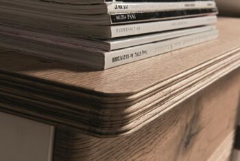 TARANKO Como CM-K2 L komoda biely vysoký lesk / dub Como – Obrázok 4