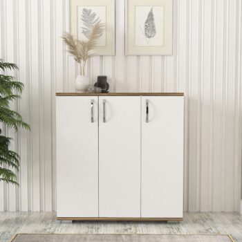 MENIS – Štýlový botník vo farbe biela + orechPridajte do svojej predsiene praktický a elegantný botník MENIS. Tento moderný botník v kombinácii bielej a orechovej farby je navrhnutý tak, aby poskytoval dostatok úložného priestoru pre vašu obuv a zároveň dodal vašej predsieni štýlový vzhľad.Typ tovaru: BotníkVhodné do miestnosti: PredsieňMateriál: LTDRozmer: 89 x 93 x 29.5 cmFarba: Biela + orechVybavenie: DvierkaHrúbka materiálu: 18 mmPoznámka: Dodávame v demonte.Botník MENIS je vyrobený z kvalitného materiálu LTD s hrúbkou 18 mm, čo zaisťuje jeho dlhú životnosť a odolnosť. Jeho elegantný dizajn v kombinácii bielej a orechovej farby sa hodí do akéhokoľvek interiéru, pričom dodáva moderný a prírodný nádych. Praktické dvierka uľahčujú organizáciu a udržanie poriadku vo vašej predsieni.Zaobstarajte si botník MENIS a udržujte svoju predsieň vždy upravenú a štýlovú!