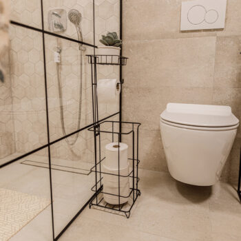 KONDELA Merdo kovový stojan na toaletný papier čierna – Obrázok 11