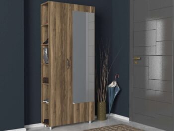 MERYA – Elegantná predsieňová zostava vo farbe orechaUrobte zo svojej predsiene štýlové a funkčné miesto s našou predsieňovou zostavou MERYA. Táto moderná zostava vo farbe orecha je navrhnutá tak, aby poskytovala nielen dostatok úložného priestoru, ale aj elegantný vzhľad, ktorý bude ozdobou vašej predsiene.Typ tovaru: Predsieňová zostavaVhodné do miestnosti: PredsieňMateriál: LTD a skloRozmer: 80 x 185 x 28.6 cmFarba: OrechVybavenie: Zrkadlo, skriňa, šatník a vešiakyHrúbka materiálu: 18 mmPoznámka: Dodávame v demonte.Predsiňová zostava MERYA ponúka kombináciu skrine, šatníka, vešiakov a veľkého zrkadla, čo zaisťuje dostatok úložného priestoru pre všetky vaše potreby. Vyrobená z kvalitných materiálov LTD a skla s hrúbkou 18 mm, zaručuje dlhú životnosť a odolnosť. Farba orecha dodáva zostave moderný a prírodný vzhľad, ktorý ľahko zapadne do každého interiéru.Pridajte do svojej predsiene eleganciu a praktickosť s predsieňovou zostavou MERYA, ktorá kombinuje skvelý dizajn s funkčnosťou!