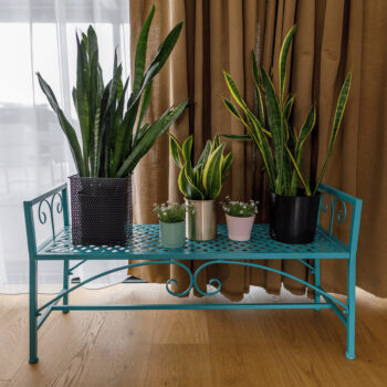 Objavte eleganciu a funkčnosť s kovovým stojanom na kvety Mirala v modernom odtieni neo mint. Tento štýlový doplnok je ideálny pre každého, kto chce vniesť do svojho interiéru kúsok prírody a zároveň zachovať moderný vzhľad. Stojan je vyrobený z kvalitného kovu, čo zaručuje jeho dlhú životnosť…