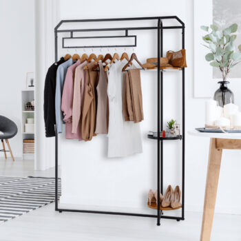 Šatníkový organizér Mungo v elegantnej kombinácii čiernej a dubu je ideálnym riešením pre moderné interiéry, ktoré potrebujú praktické a štýlové úložné priestory. Tento policovo-šatníkový typ skrine ponúka dostatok miesta na usporiadanie vášho oblečenia a doplnkov, pričom jeho rovný tvar sa…