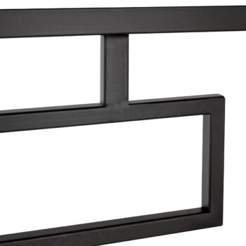 Šatníkový organizér Mungo v elegantnej kombinácii čiernej a dubu je ideálnym riešením pre moderné interiéry, ktoré potrebujú praktické a štýlové úložné priestory. Tento policovo-šatníkový typ skrine ponúka dostatok miesta na usporiadanie vášho oblečenia a doplnkov, pričom jeho rovný tvar sa…