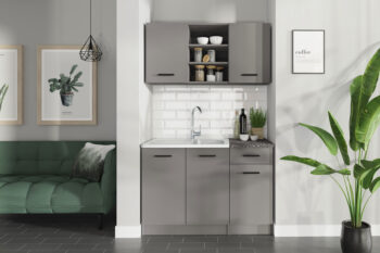 Jednoduchá kuchynská linka JANKA 120 má atraktívne prevedenie antracit. Materiál LTD je jednoduchý na údržbu.Plastové úchytky.Horné skrinky sú vysoké 58 cm, dolné skrinky majú výšku 84 cm.Montážna lišta nie je súčasťou horných skriniek. Pracovná doska je súčasťou skriniek 40 cm.Drez je potrebné dokúpiť.Dodávame demonte.