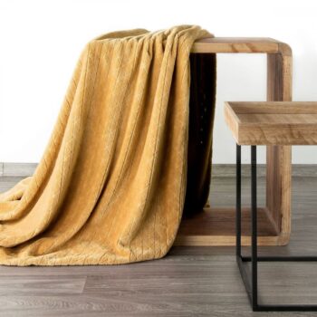 Medovo žltá deka s gemetrickým tvarom Šírka: 70 cm | Dĺžka: 160 cm