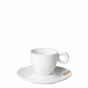 Biela mocca-podšálka Gaya RGB s hnedým ornamentom je skvelým doplnkom k šálke Gaya RGB. Tento porcelán je určený pre každodenné použitie v domácnosti. Podšálka je vhodná do umývačky riadu aj mikrovlnnej rúry.
