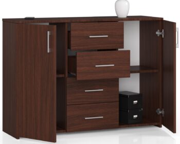 Komoda TRAVI110: Moderná elegancia v odtieni wenge Typ tovaru: Komoda, skrinka Obohaťte svoj interiér o kúsok nábytku, ktorý kombinuje funkčnosť s moderným dizajnom. Komoda TRAVI110 v exkluzívnej farbe wenge prinesie do vášho domova nádych modernej elegancie, ideálny pre spálne aj obývacie izby.  < li>Materiál: LTD - zaručuje vysokú odolnosť a dlhú životnosť Rozmer: 80 x 110 x 35 cm - opticky predlžuje a zúžuje miestnosť Farba: wenge - tmavý a hlboký odtieň pre moderné interiéry Vybavenie: 4 zásuvky - pre vaše úložné potreby < li>Štýl: moderné, dizajnové - dokonale zapadne do súčasných trendov 2 dverové - pre ľahký prístup a skvelú organizáciu  Počet políc: 4 - praktickosť a estetika v jednom  S komodou TRAVI110 získate nielen úložný priestor, ale aj štýlový doplnok, ktorý oživí každú izbu.