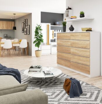 Komoda FREEZ160: Perfektné spojenie bielej a dubu Sonoma Skombinujte funkčnosť a štýlový dizajn s komodou FREEZ160. Tento elegantný kus nábytku vás zaujme nielen svojou praktickosťou, ale aj neopakovateľným vzhľadom, kde sa snúbi čisto biela s prírodným odtieňom duba Sonoma.  Typ tovaru: Komoda, skrinka< /li> Materiál: Kvalitný a odolný LTD Rozmer: 121 x 160 x 40 cm - priestranné rozmery pre všetko, čo potrebujete skladovať  Farba: Svieža biela v kombinácii s teplým dubom Sonoma Vybavenie: 6 zásuviek a ďalšie úložné priestory Štýl: Moderné a dizajnové prevedenie Vzhľad: Impozantná široká a vysoká konštrukcia Dekor:< /strong> Prekrásny lesklý povrch pre extra dotyk luxusu  Nechajte sa očariť komodou FREEZ160, ktorá sa stane nielen nepostrádateľným pomocníkom v uskladnení vecí, ale aj dizajnovým klenotom vašej spálne či obývacej izby. Jej premyslená kombinácia farieb a materiálov ju robí ideálnou voľbou pre tých, ktorí chcú spojiť praktickosť s estetikou.
