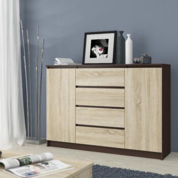 Moderná komoda LEA140 v kombinácii wenge a duba Sonoma Chcete pridať do vášho interiéru nádych elegancie? Komoda LEA140 v atraktívnej kombinácii farieb wenge a dubu Sonoma je dokonalou voľbou pre vašu spálňu alebo obývaciu izbu.  Typ tovaru: Komoda, skrinka  Materiál: LTD - odolný a dlhoveký materiál Rozmer: 99 x 138 x 40 cm - ideálny rozmer pre každý interiér  Farba: wenge + dub Sonoma - moderná a univerzálna kombinácia Vybavenie: 3 zásuvky a dvierka plné< /strong> - dostatok úložného priestoru Počet dverí, dvierok: 2 dverové Počet políc: 4 - usporiadanie podľa vašich potrieb  Dizajnová komoda LEA140 vysokého vzhľadu ponúka nielen štýlový vzhľad, ale aj praktickosť. Vďaka kvalitnému materiálu a precíznemu spracovaniu sa stane trvalou súčasťou vášho domova. Moderná kombinácia farieb wenge a dubu Sonoma dodá vášmu bývaniu svieži a súčasný vzhľad. Nenechajte si ujsť príležitosť obohatiť svoj interiér o tento dizajnový kúsok, ktorý kombinuje krásu s funkciou.