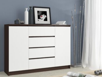 Moderná komoda LEA140 v kontrastnej kombinácii wenge a bielej Chcete, aby váš interiér vynikol jedinečnosťou a štýlom? Komoda LEA140 je tým správnym riešením. Temný odtieň wenge v kombinácii s čistou bielou vytvára dokonalý kontrast, ktorý sa skvele hodí ako do spálne, tak do obývacej izby.  Typ tovaru: Komoda, skrinka Materiál: LTD - záruka kvality a odolnosti Rozmer: 99 x 138 x 40 cm - ideálne rozmery pre vaše potreby Farba: wenge s bielymi detailmi - neodolateľná kombinácia pre moderný interiér Vybavenie: 4 zásuvky a dvierka plné - dostatok priestoru na uskladnenie Počet dverí, dvierok: 2 dverové Počet políc: 4 - pre perfektnú organizáciu vašich vecí  Dizajnová komoda LEA140 sa stane nielen úložným miestom, ale aj výrazným dizajnovým prvkom vášho bytu. Jej vysoký a elegantný vzhľad podčiarkuje moderný štýl, ktorý sa hodí do každého interiéru. Investujte do kvality a štýlu s komodou LEA140. Vykonajte svoj interiér k dokonalosti s komodou, ktorá kombinuje funkčnosť a vzhľadovú dokonalosť.