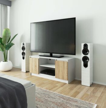 TV stolík ROMANA120: Svieža biela spojená s prírodným odtieňom duba Sonoma  Predstavujeme ROMANA120, elegantný TV stolík, ktorého dizajn perfektne kombinuje sviežu bielu s teplým odtieňom duba Sonoma. Táto kombinácia dodáva každému interiéru modernú a zároveň príjemne prírodnú atmosféru.   Typ tovaru: TV stolík Vhodné do miestnosti: obývacia izba < strong>Materiál: LTD Rozmer: 55 x 120 x 40 cm Farba: biela + dub Sonoma Vybavenie: dvierka plné (skrinka) Štýl: moderné, dizajnové Počet políc: 2   Okrem svojho výrazného a moderného dizajnu ponúka ROMANA120 tiež praktické skladovacie priestory vďaka dvom policam a uzatvárateľnej skrinke. Perfektná kombinácia štýlu a funkčnosti pre vašu obývaciu izbu.