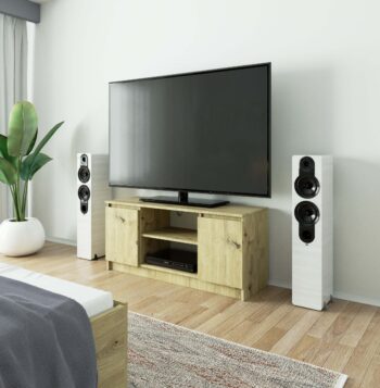 TV stolík ROMANA120: Moderná elegancia v odtieni dub Artisan ROMANA120 predstavuje ideálne spojenie moderného dizajnu a klasického vzhľadu dreva v odtieni dub Artisan. Tento TV stolík nielenže je skvelým doplnkom do vašej obývačky, ale taktiež ponúka praktické riešenie pre uloženie elektroniky a ďalších predmetov.  Typ tovaru: TV stolík Materiál: LTD Rozmery: 55 x 120 x 40 cm Farba: dub Artisan Vybavenie: dvierka plné (skrinka) Štýl: moderné, dizajnové Počet políc: 2  Ak hľadáte nábytok, ktorý kombinuje klasické a moderné prvky, potom je TV stolík ROMANA120 správnou voľbou pre vás .