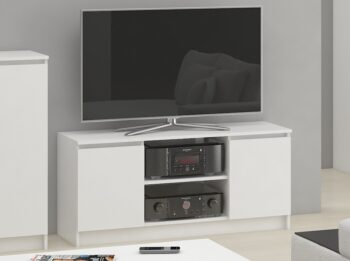 TV stolík ROMANA140: Moderný dizajn v čisto bielom prevedení  Predstavujeme vám ROMANA140, luxusný TV stolík, ktorý sa stane stredobodom každej obývačky. Svojím moderným a dizajnovým vzhľadom v čisto bielej farbe prináša sviežu a elegantnú atmosféru do vášho interiéru.   Typ tovaru: TV stolík Vhodné do miestnosti: obývacia izba < strong>Materiál: LTD Rozmer: 55 x 140 x 40 cm Farba: biela Vybavenie: dvierka plné (skrinka) Štýl: moderné, dizajnové Počet políc : 2   Okrem svojho pôsobivého vzhľadu ROMANA140 ponúka aj praktickosť vďaka dvom políciam a skrinke s plnými dvierkami. Perfektná kombinácia funkcie a dizajnu, tento TV stolík je ideálny pre tých, ktorí hľadajú výnimočný kúsok nábytku pre svoj domov.