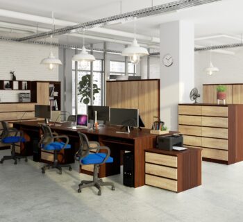 PEPA135: Moderný písací stôl v harmonickej kombinácii wenge a dubu Sonoma Objavte PEPA135, písací stôl, ktorý kombinuje elegantný wenge s teplým dubom Sonoma pre dokonalý vzhľad. Tento stôl nie je len štýlovým doplnkom, ale aj výnimočne funkčným kúskom nábytku ideálnym do detskej izby, kancelárie či pracovne.  Typ tovaru: Písací stôl Vhodné do miestnosti: Detská izba, kancelária, pracovňa Materiál: Odolné LTD Rozmer: 77 x 135 x 60 cm Farba: Elegantný wenge v kombinácii s dubom Sonoma Vybavenie: 3 priestranné zásuvky a výsuvná doska pre klávesnicu Štýl: Moderný a dizajnový Počet políc: 2, pre perfektnú organizáciu vašich kancelárskych potrieb< /li>  So stolom PEPA135 prinesie do svojho interiéru luxusnú kombináciu modernosti a funkčnosti. Dvojfarebný dizajn s wenge a dubom Sonoma poskytuje teplý, ale zároveň sofistikovaný vzhľad, ktorý sa hodí do akéhokoľvek moderného priestoru.