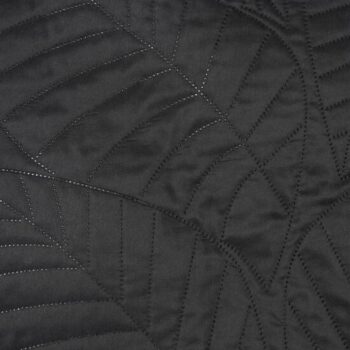 Moderný prehoz na posteľ Boni čiernej farby Šírka: 170 cm | Dĺžka: 210 cm Šírka: 170 cm | Dĺžka: 210 cm