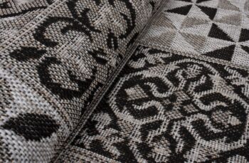 Moderný vzorovaný koberec v sivej farbe Melissa Šírka: 140 cm | Dĺžka: 200 cm