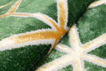 Moderný zelený koberec s originálnym geometrickým vzorom Šírka: 140 cm | Dĺžka: 200 cm