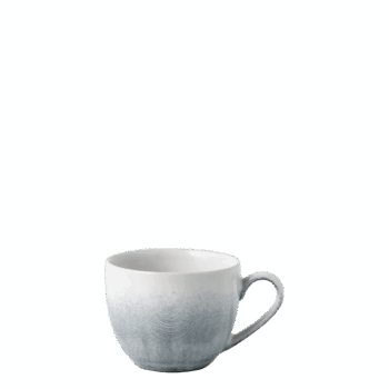 Vychutnajte si espresso v štýlovej šálke v chladných sivomodrých odtieňoch. Set Vulcano má umelecký remeselný nádych a pri servírovaní zaujme na prvý pohľad. Ak chcete vniesť do vychutnávania kávy tvorivého ducha, siahnite po tejto jedinečnej keramike, ktorá v sebe nesie odkaz na tajomný svet prírody. Set obsahuje: 4x mokka šálka 90ml 4x podšálka 12.5cm