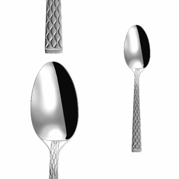 Potešte sa müsli/dezertnou lyžičkou Coco Deco s bohato zdobenou rúčkou. Je ako stvorená pre tých, čo milujú výrazné servírovanie. Pekne vynikne medzi mixom malých lyžičiek vo vašom príborníku, pretože tých nikdy nie je dosť. Alebo si k nej môžete dokúpiť aj základný príborový set z rovnakej série – Coco Deco.
