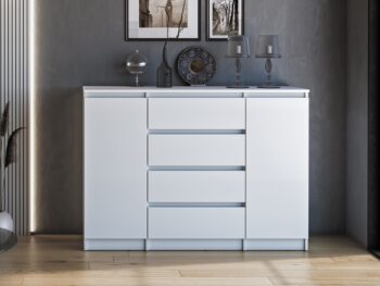 Ak hľadáte komodu, ktorá je priestranná, prakticky usporiadaná a navyše dobre vyzerá, práve ste ju našli. Dvojdverová komoda KRAMFORS je stelesnením dokonalosti. Štyri zásuvky v strede komody a dve skrinky po oboch jej stranách sa postarajú o Vaše oblečenie alebo iné doplnky, či dokumenty, ktoré…