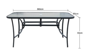 Praktický kovový stôl L150 je vhodný na balkón, terasu či do záhrady. Konštrukcia stola je z kovových trubiek 24 x 0,8 mm čiernej farby a odkladacia plocha z výstuženého skla hrúbky 5 mm. Je vhodný pre pohodlné sedenie šiestich osôb. Povrchová úprava je odolná voči vonkajším vplyvom počasia…
