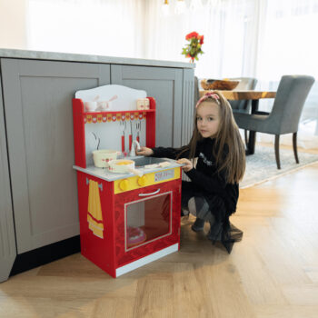 KONDELA Naori detská kuchynka červená / žltá / biela – Obrázok 5